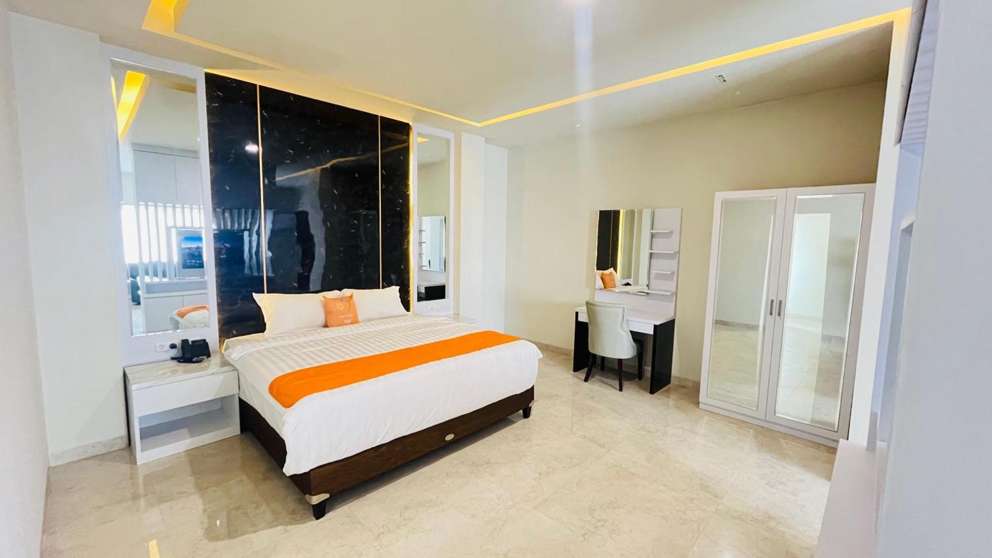 Sans Hotel 88 Andalan Surabaya By Reddoorz Exterior photo