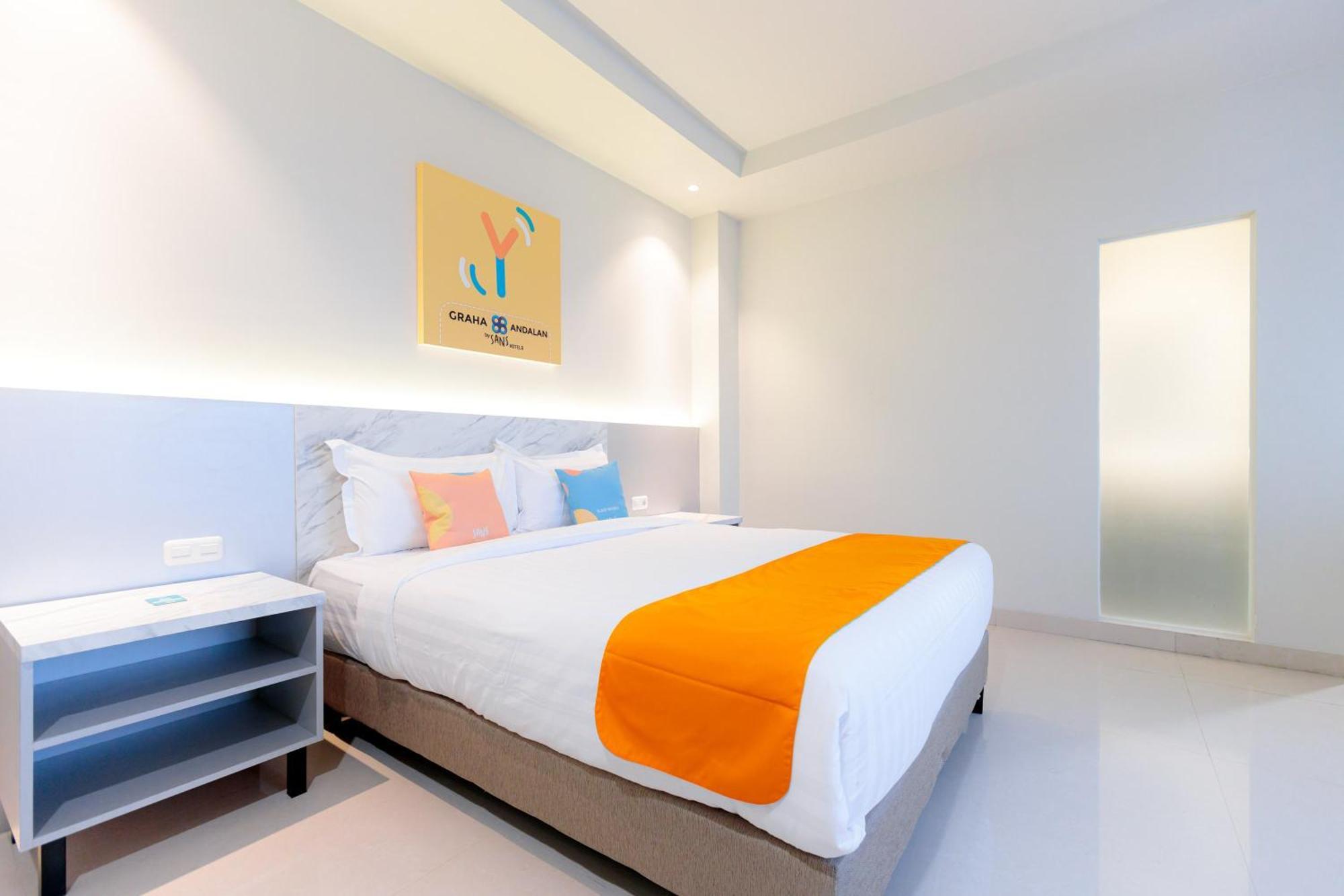 Sans Hotel 88 Andalan Surabaya By Reddoorz Exterior photo